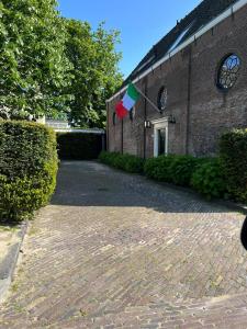 Koetshuis aan het water 3 bedroom villa