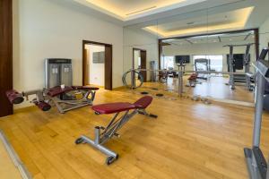 City skyline view I Super-fast Wi-fi I Downtown