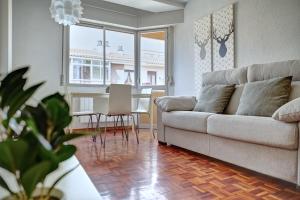 Camino Pamplona 5 by Clabao