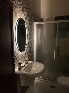 Home away from home with a beautiful balcony view 2 Bedrooms 2 Bathrooms