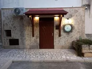 Green Sea in City - Statte