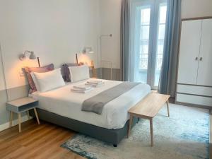 Two-Bedroom Deluxe Apartment room in Lisbon Colours Bairro Alto Apartments