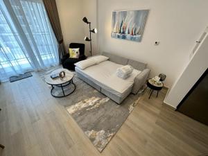 Yas Beach & Ferrari World 1BR Waterfront Gym