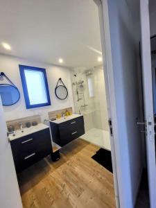 Maisons de vacances La Maison Cassiopee - Un havre de paix a Sarzeau : photos des chambres