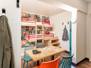 Hotels hotelF1 Nimes Ouest : photos des chambres