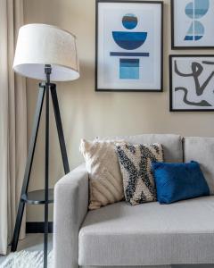 GuestReady - Majestic canal and Burj Khalifa view