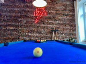 Grande Maison au cœur du Carré - Quartier Festif!