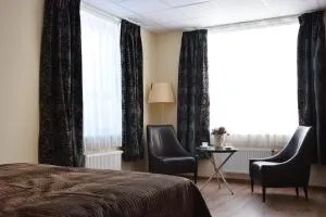 Nakvynė Smalininkuose - Degesiai