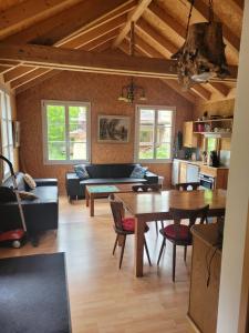 aschis Lodge 2