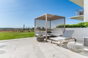 Beachfront Garden & SPA - indoor and outdoor pool