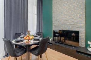 Przytulny Apartament w Centrum Łodzi by Noclegi Renters