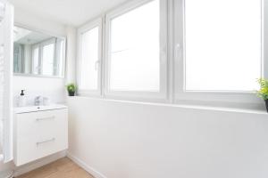 Appartements Appartement agreable et spacieux 2 chambres 2 SDB - Lille : photos des chambres