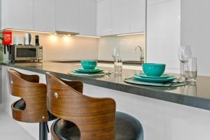 Premium 1-BR with Exquisite Layout in District One