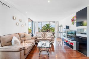 Sea Views and Golf Views Holiday in Amarilla Golf PH3B1