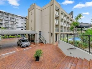 Convenient One-Bedroom Apartment