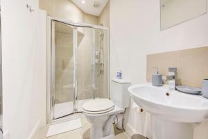 GuestReady - Sleek Serenity in Hammersmith