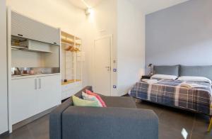 B&B Un Passo Dal Treno Piazza Vittorio Veneto 36-Salerno Station