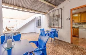 3 Bedroom Cozy Home In Santa Pola