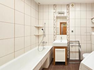 visit baltic - Malczewskiego apartament z 1sypialnią balkonem i bezpłatnym parkingiem ML09