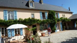 B&B / Chambres d'hotes Les Volets Bleus : photos des chambres