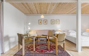 Cozy Apartment In Ranum With Wifi