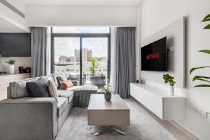 Guestready - Grey Pearl with Big Balcony