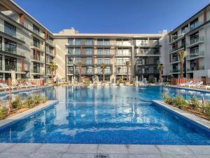 Guestready - Grey Pearl with Big Balcony
