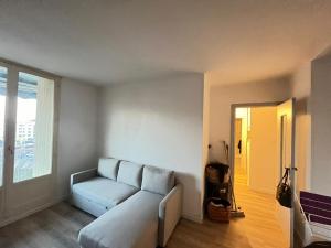Appartement T2 clim, wifi, parking centre ville à 10mn, plage 20mn
