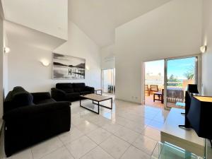 Home Out - Vilamoura Beach Apartment - Duplex