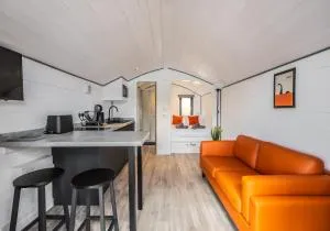 Alba Pod - 因弗莫里斯顿