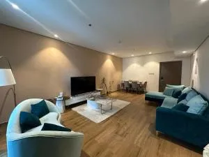 apartment next to pullman Sharjah - Ḩiz̧āyib az Zānah