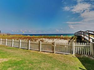 Ocean Breeze West #106