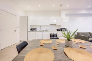GuestReady - Modern Luxury near Tower Bridge
