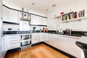 GuestReady – Spacious 2BR in Angel