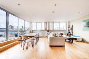 GuestReady – Spacious 2BR in Angel