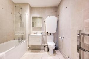 GuestReady – Spacious 2BR in Angel