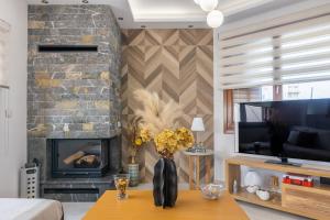 Luxury Four Season Villa by the sea