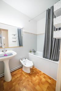 Appartements La Perle Bleue Vue sur mer-Terrasse-Parking-Plage Top ProsConciergerie Palavas-les-Flots : photos des chambres