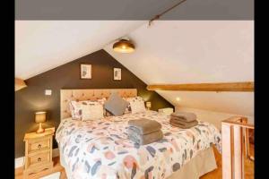 Tank Barn at Brook House, Nestled in the Welsh Hills, a delightful retreat