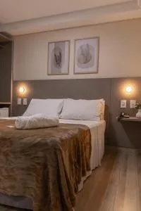 Augusta Hotel - Santa Cruz