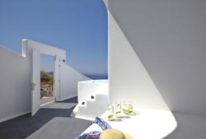 Dreams Luxury Suites Santorini Greece