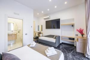Double Room with Mountain View room in Hotel Bella Napoli Suites