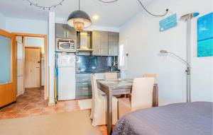 Gorgeous Apartment In Empuriabrava