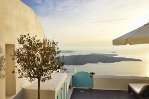 Dreams Luxury Suites Santorini Greece