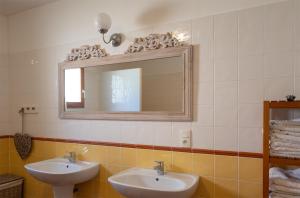 Villas Le Bariole, luxury villa with heated pool : photos des chambres