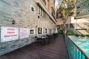 A07 - Apartamento 301 Bloco 3 - Waldgarten - 50m do mar - Condomínio de alto padrão com piscina e academia.