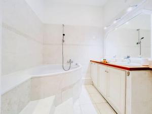 Le Bel Époque - Logement Centre Cannes