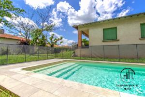 Maisons de vacances Les 3 Pitchounes : Maison 4 Chambres