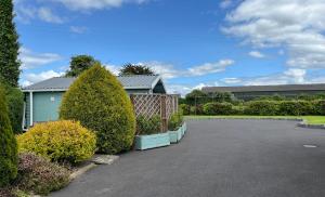 Adorable Cabin in the Countryside