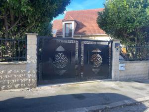 Appartements Pres de l aeroport Orly Parking gratuit : photos des chambres